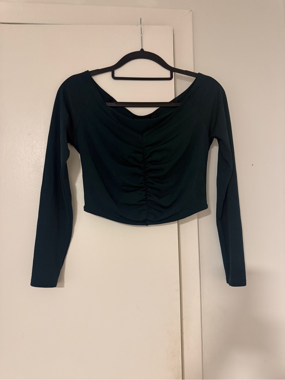 PrettyLittleThing Teal Ruched Front Long Sleeve Crop Top